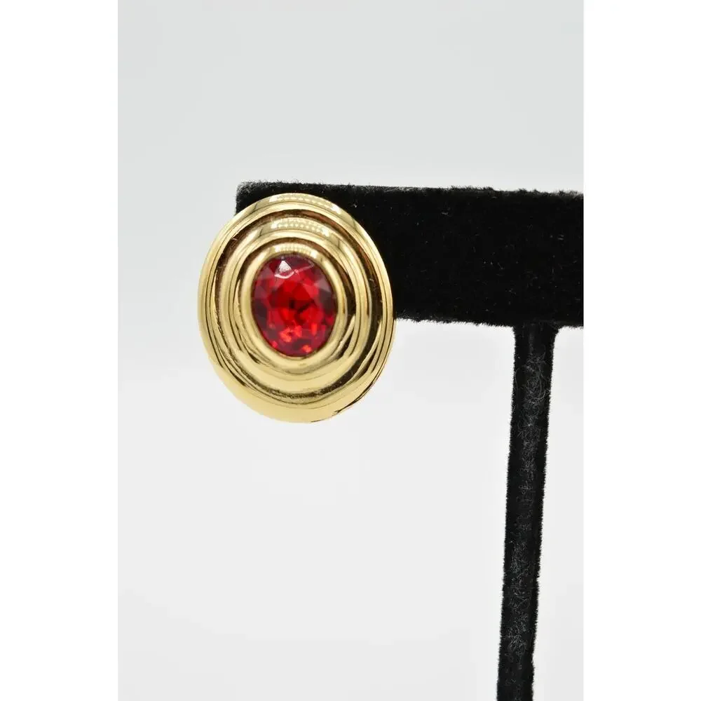 Vintage Crystal Clip Earrings Red Rhinestone Oval Gold Tone Shiny NOS 1980s 9L